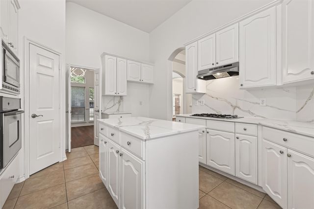 1015 Longdraw Drive, Katy, TX 77494