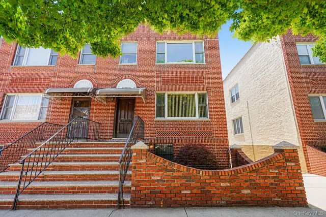 6617 10th Avenue, Brooklyn, NY 11219