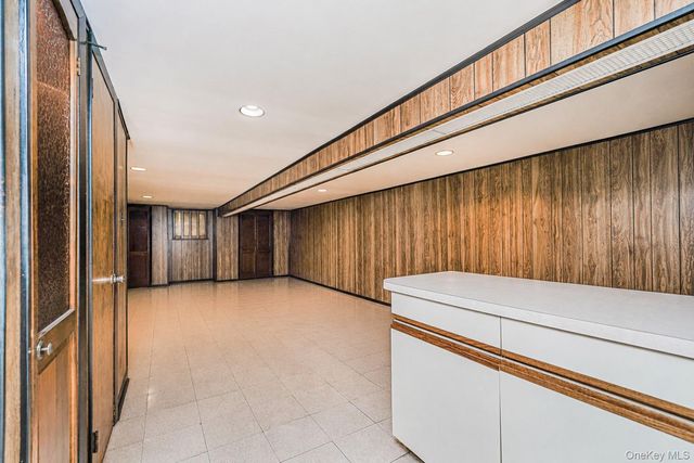 6617 10th Avenue, Brooklyn, NY 11219