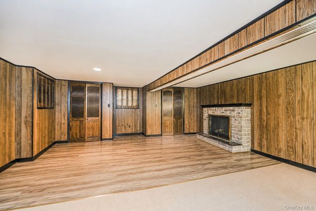 6617 10th Avenue, Brooklyn, NY 11219