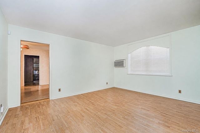 6617 10th Avenue, Brooklyn, NY 11219
