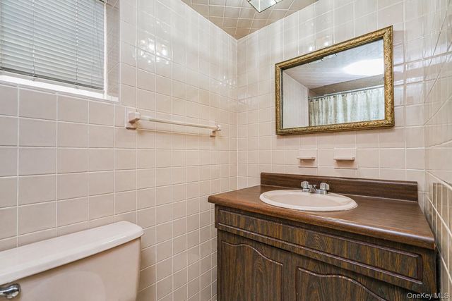 6617 10th Avenue, Brooklyn, NY 11219