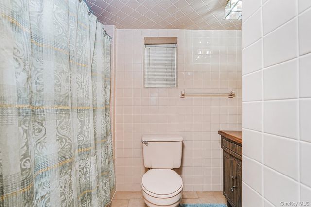 6617 10th Avenue, Brooklyn, NY 11219