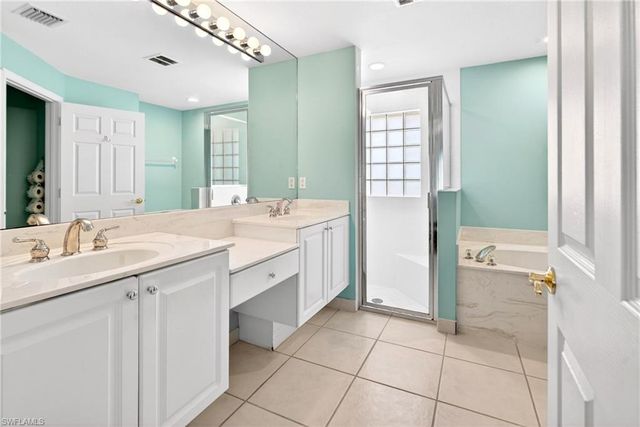 8816 CASCADES ISLE BLVD, Estero, FL 33928