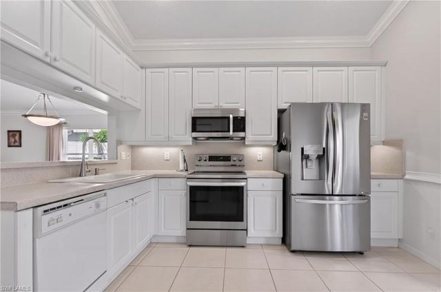 8816 CASCADES ISLE BLVD, Estero, FL 33928