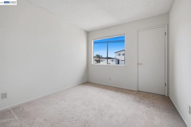 1701 Calais Ct, Hayward, CA 94541