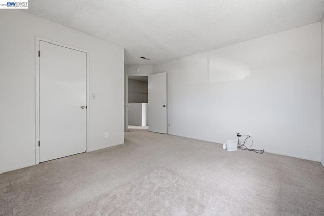 1701 Calais Ct, Hayward, CA 94541