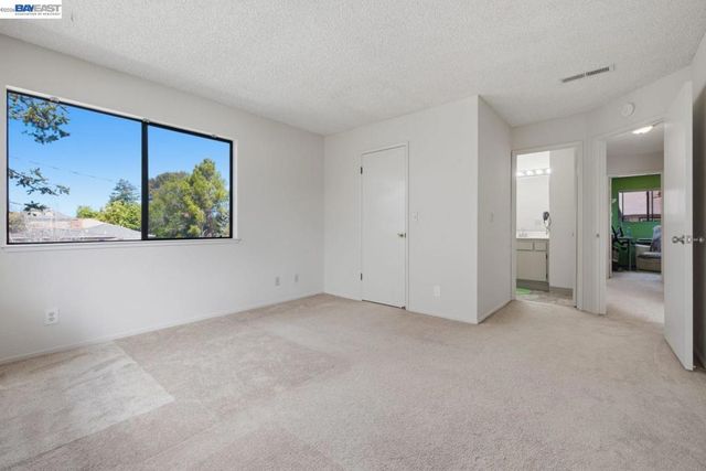 1701 Calais Ct, Hayward, CA 94541