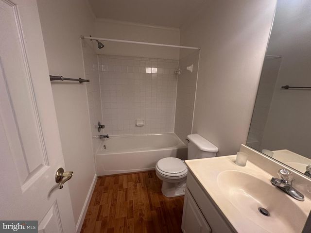 6493 POWATAN KNOLL CT, Alexandria, VA 22312