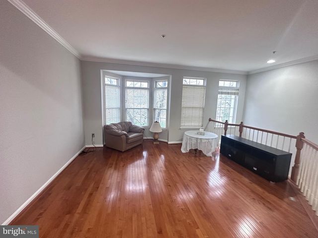 6493 POWATAN KNOLL CT, Alexandria, VA 22312