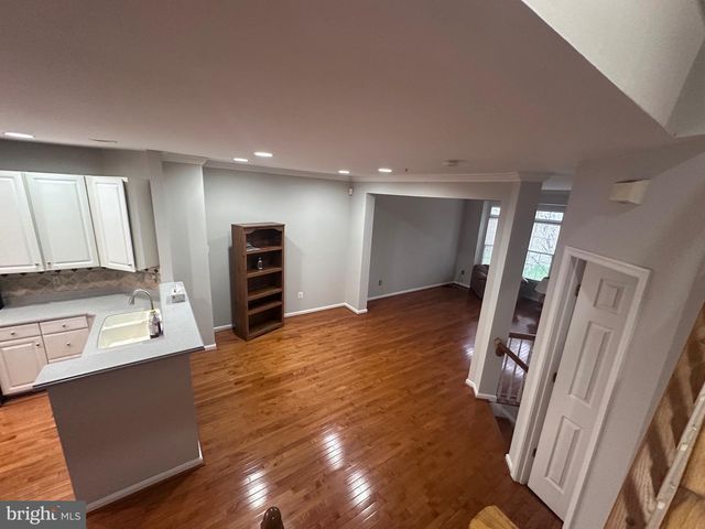 6493 POWATAN KNOLL CT, Alexandria, VA 22312