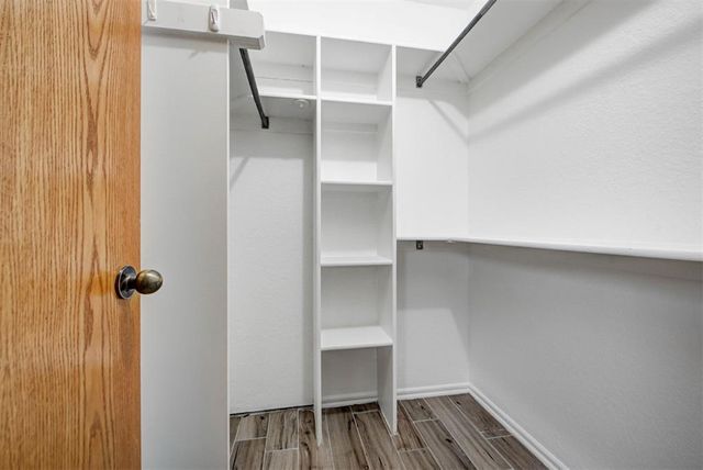 1528 Tudor Drive, Moore, OK 73160