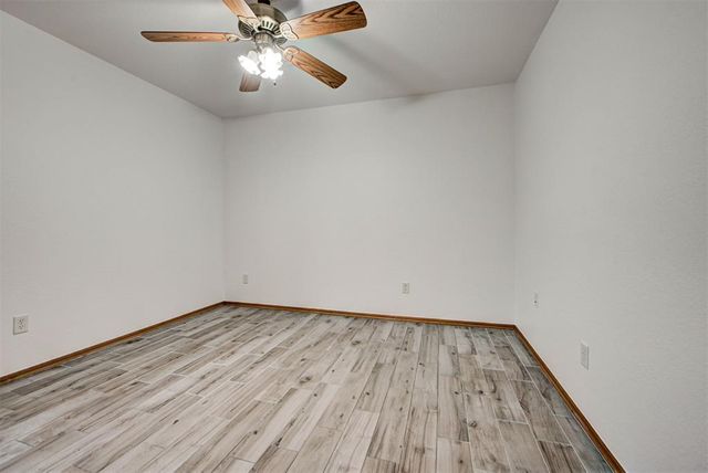 1528 Tudor Drive, Moore, OK 73160