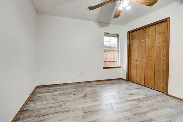 1528 Tudor Drive, Moore, OK 73160