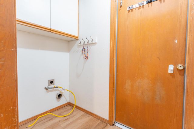 465 W Fargo Avenue, Hanford, CA 93230