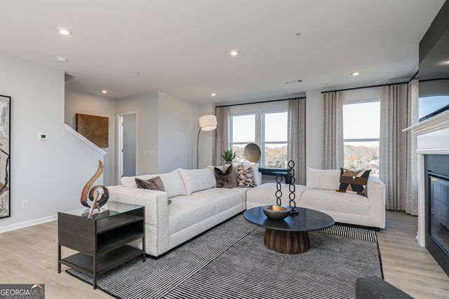 360 Skylar Court SE 114, Atlanta, GA 30315