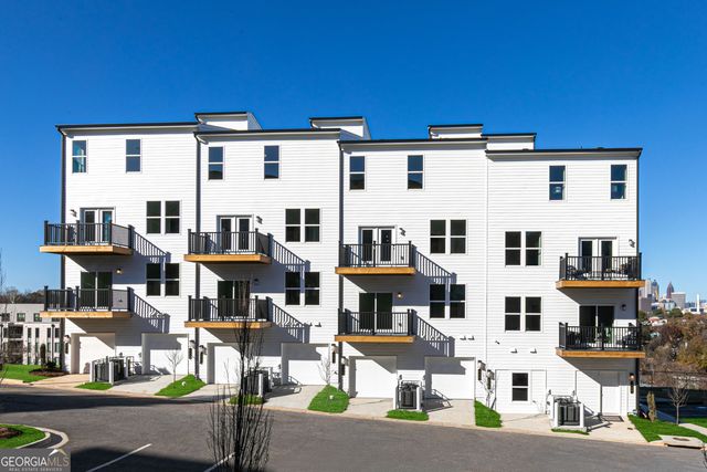 360 Skylar Court SE 114, Atlanta, GA 30315