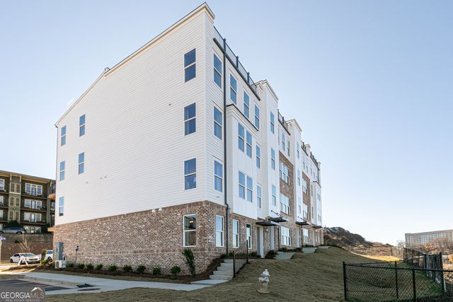 360 Skylar Court SE 114, Atlanta, GA 30315