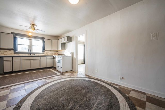 10 State Park Drive, Bay City, MI 48706