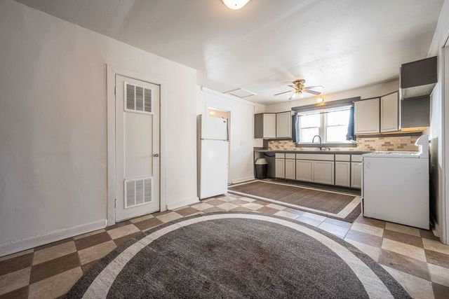 10 State Park Drive, Bay City, MI 48706