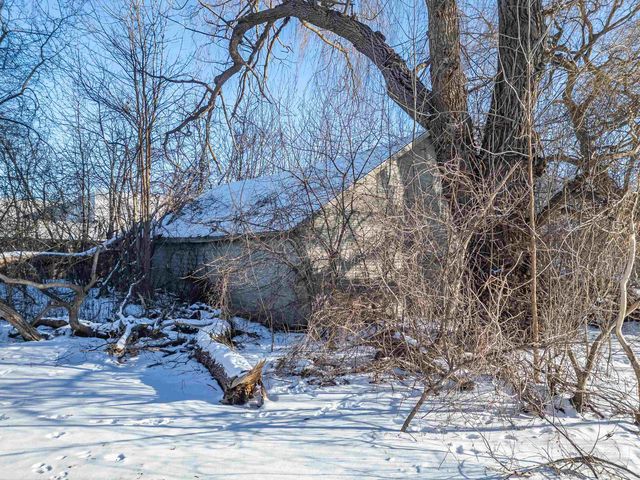 10 State Park Drive, Bay City, MI 48706