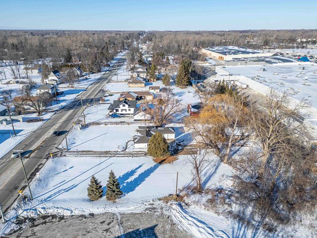 10 State Park Drive, Bay City, MI 48706