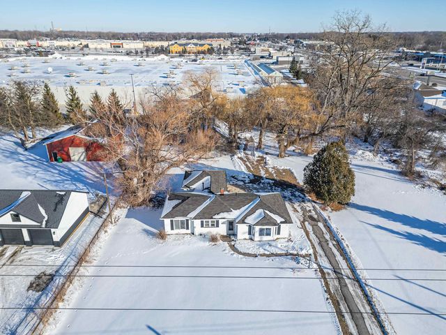 10 State Park Drive, Bay City, MI 48706