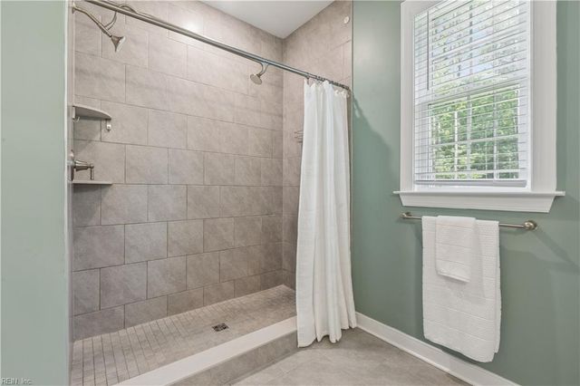 5903 Homeplace LN, Gloucester, VA 23061