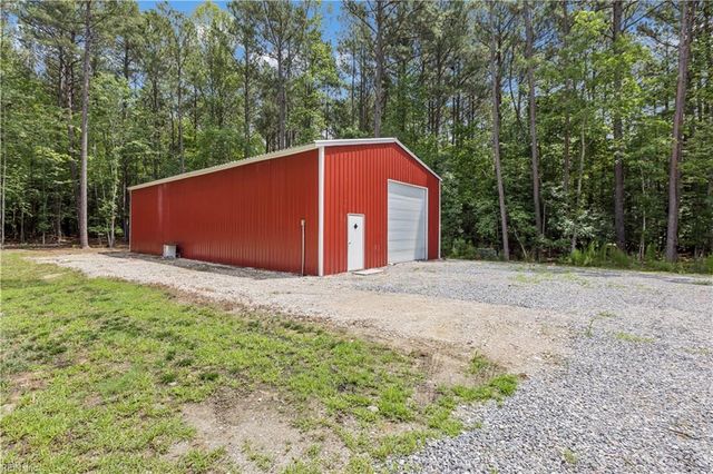 5903 Homeplace LN, Gloucester, VA 23061