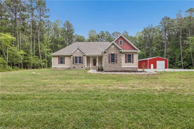 5903 Homeplace LN, Gloucester, VA 23061