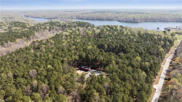 5903 Homeplace LN, Gloucester, VA 23061