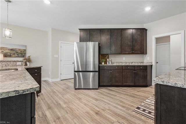 5903 Homeplace LN, Gloucester, VA 23061