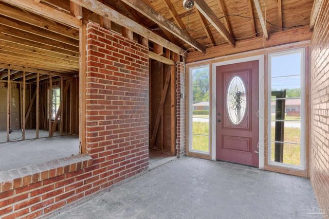 1609 E Leonard St, Pensacola, FL 32503