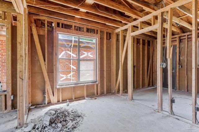 1609 E Leonard St, Pensacola, FL 32503