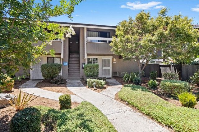 213 Springview, Irvine, CA 92620