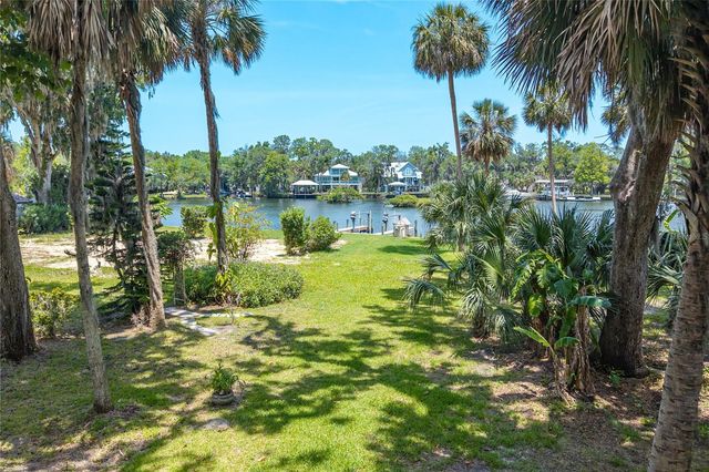 381 NW MAGNOLIA CIRCLE, Crystal River, FL 34428