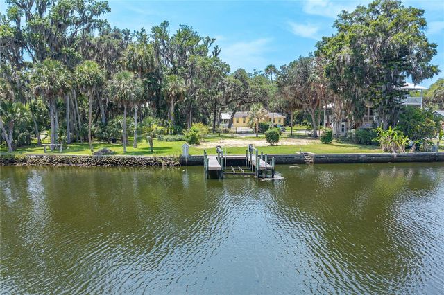 381 NW MAGNOLIA CIRCLE, Crystal River, FL 34428
