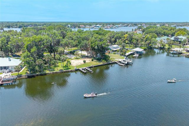 381 NW MAGNOLIA CIRCLE, Crystal River, FL 34428