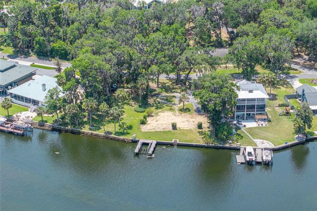 381 NW MAGNOLIA CIRCLE, Crystal River, FL 34428