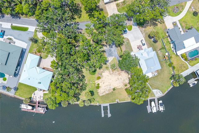 381 NW MAGNOLIA CIRCLE, Crystal River, FL 34428