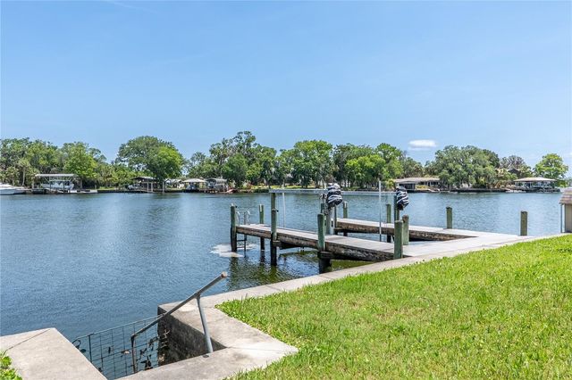 381 NW MAGNOLIA CIRCLE, Crystal River, FL 34428