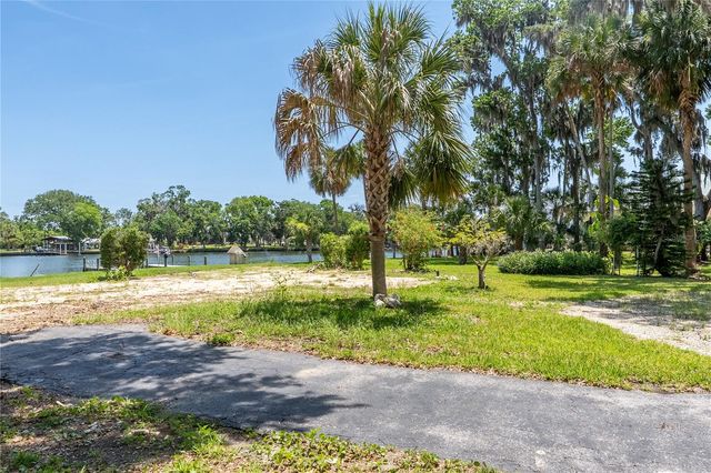 381 NW MAGNOLIA CIRCLE, Crystal River, FL 34428