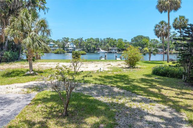 381 NW MAGNOLIA CIRCLE, Crystal River, FL 34428