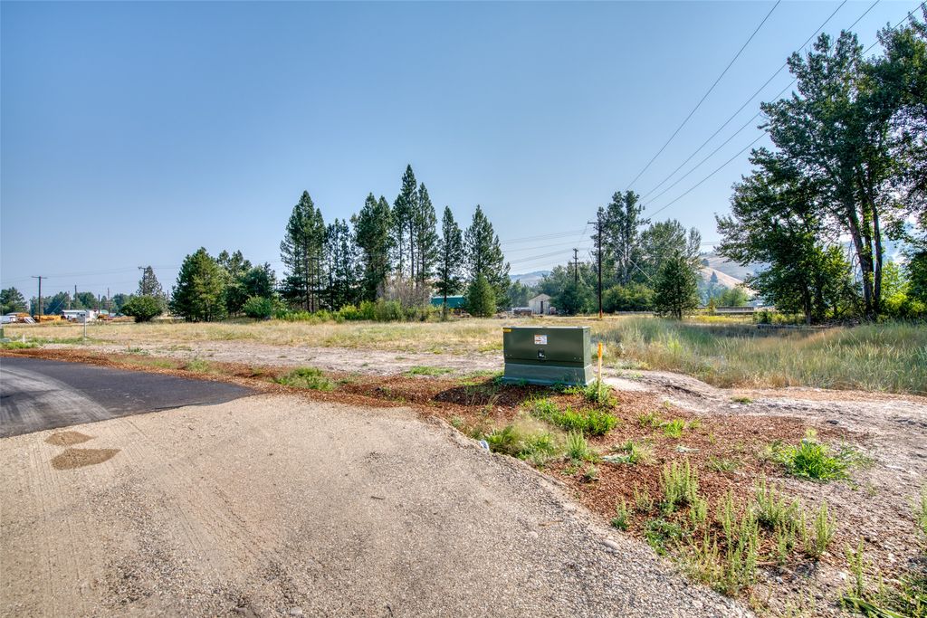 132 Kay Lane, Darby, MT 59829 photo 3