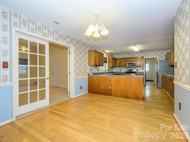 7600 Wallace Lane, Charlotte, NC 28212