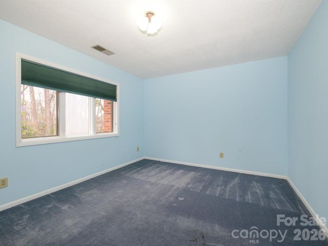 7600 Wallace Lane, Charlotte, NC 28212