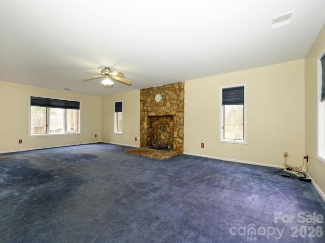 7600 Wallace Lane, Charlotte, NC 28212