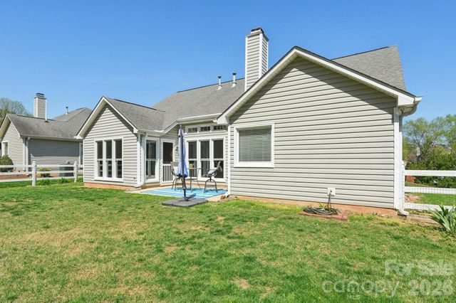 3661 Lake Spring Avenue NW, Concord, NC 28027