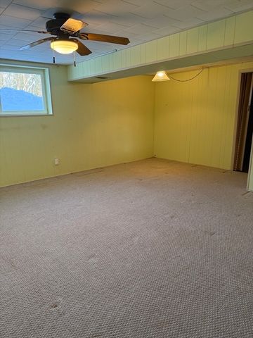 40 Sheridan Rd, Marlborough, MA 01752