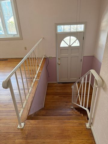 40 Sheridan Rd, Marlborough, MA 01752